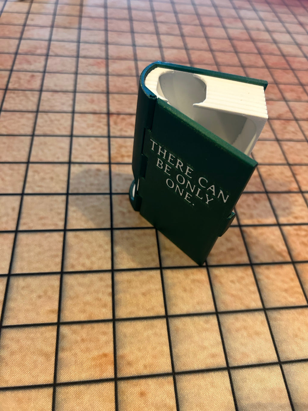There Can Be Only One – 3D-Printed Book Dice Roller